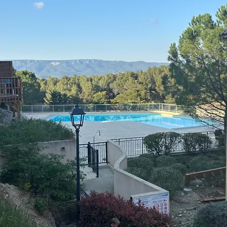 Magnifique Lumineux Avec Piscine
